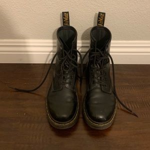 1460 smooth dr. martens boots